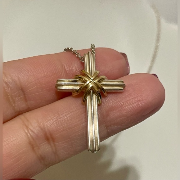 TIFFANY and CO .925 Silver & 18k Yellow Gold Cross Pendant Necklace - Picture 3 of 7